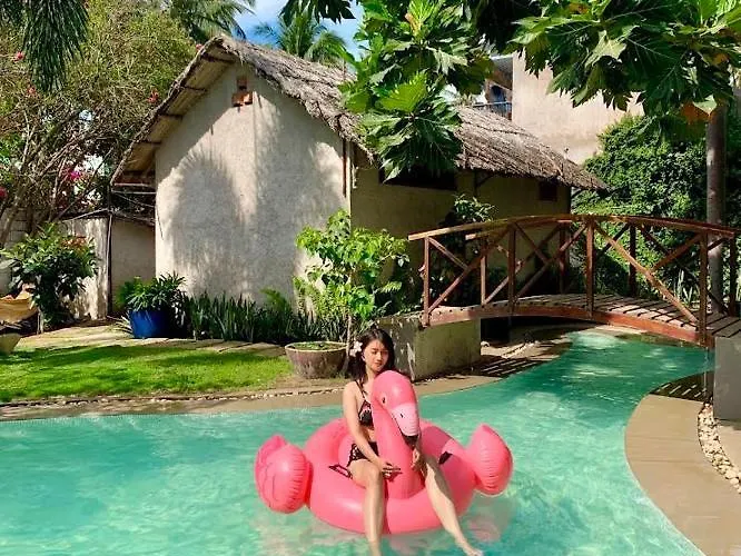 Lang Ca Voi Ll The Whales Village Ll Mui Ne Villa *