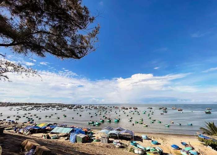 Lang Ca Voi Ll The Whales Village Ll Mui Ne Villa Phan Thiet